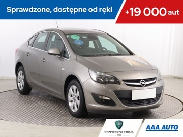 Opel Astra J Sedan 1.4 Turbo ECOTEC 140KM 2016 Opel Astra 1.4 T, Salon Polska, 1. Właściciel