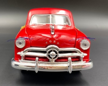 Ford Woody Wagon красный 1949 1:24 Motormax 73260