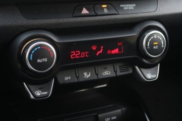 Kia Stonic I Crossover Facelifting 1.0 T-GDI 100KM 2022 Kia Stonic 1.0 T-GDI, Serwis ASO, VAT 23%, Klima, zdjęcie 12