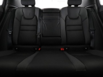 Volvo S60 II Sedan Facelifting 2.0 T4 DRIVE-E 190KM 2019 Volvo S60 R-Design automat T4 skóra navi kamera, zdjęcie 17