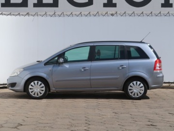 Opel Zafira B 1.9 CDTI ECOTEC 120KM 2010 Opel Zafira 1.9 CDTI, 7 miejsc, Klima, zdjęcie 2