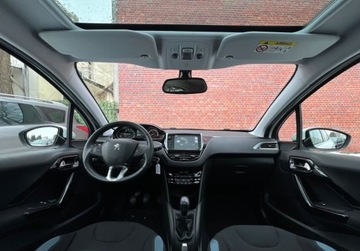 Peugeot 208 I Hatchback 5d Facelifting 1.2 PureTech 82KM 2015 Peugeot 208 Klima Bluetooth Alu Gwarancja w cenie Warszawa VFVV 1.2 82KM, zdjęcie 4