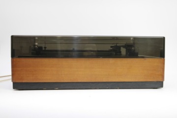 Проигрыватель проигрывателя LENCO L 75