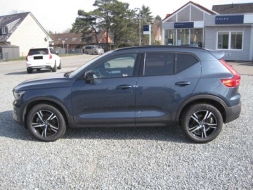 Volvo XC40 Crossover Facelifting 2.0 B3 163KM 2026 VOLVO XC40 B3 Plus Dark Suv 2.0 (163KM) 2026, zdjęcie 2