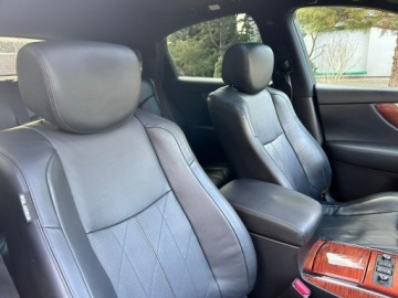 Infiniti QX70 3.7 V6 320KM 2017 Infiniti QX70 S Premium 3.7 V6 320KM | PO REMONCIE, zdjęcie 31