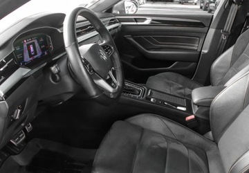 Volkswagen Arteon Fastback Facelifting 2.0 TSI 190KM 2021 Volkswagen Arteon 2.0TSI 190KM R-Line DSG, Kamera Cofania, Tempomat Aktywn, zdjęcie 9