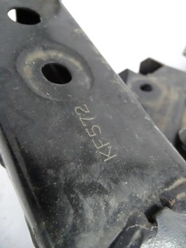 ПЕРЕДНЯЯ БАЛКА Mazda CX-30 CX30