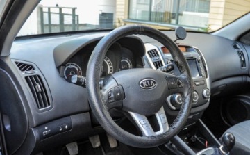 Kia Proceed 2009 Kia ProCeed 1.4 bezwypadkowy Lift 151 tys. km 1.4 Benzyna 90KM, zdjęcie 8