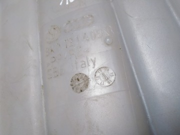 AUDI A5 A4 B8 Q5 NÁDOBKA VYROVNÁVACÍ 3,0 TDI