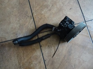 AUDI A4 B6 2.5TDI POMPA WSPOMAGANIA 059145255