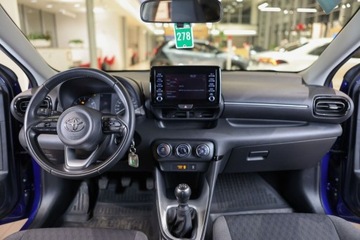 Toyota 2022 Toyota Yaris 1.5 Comfort 1.5 Benzyna 125KM, zdjęcie 4