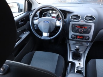 Ford Focus II Kombi 1.6 Duratec 100KM 2010 Ford Focus 1.6 16V, Salon Polska, 1. Właściciel, zdjęcie 6