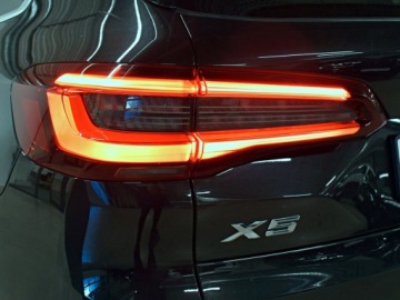 BMW X5 G05 SUV 3.0 30d 286KM 2021 BMW X5 Lasery/ Skrętna Oś/ Zawieszenie Adaptacyjne, zdjęcie 28