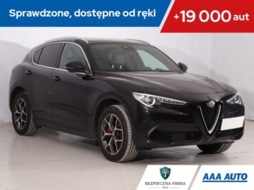 Alfa Romeo Stelvio SUV 2.0 Turbo 280KM 2018 Alfa Romeo Stelvio 2.0 Turbo Q4, Salon Polska