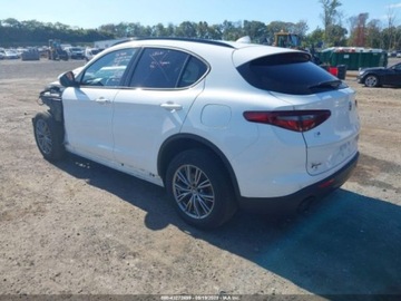Alfa Romeo Stelvio SUV Facelifting 2.0 Turbo 280KM 2022 Alfa Romeo Stelvio Sprint 2022 2.0l 2.0 Benzyna 280KM, zdjęcie 3