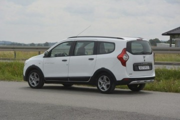 Dacia Lodgy Minivan Facelifting 1.2 TCe 115KM 2017 Dacia Lodgy 1.2 TCe nawi doinwestowany gwarancja, zdjęcie 4