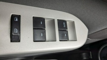 Ford Escape II 2011 Ford Escape 2.5i 173PS ZAREJESTROWANY Bezwypadkowy, zdjęcie 29