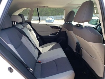 Toyota 2019 Toyota RAV4 TOYOTA RAV4 XLE, 2019r., 2.5L, zdjęcie 8