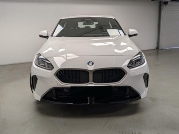 BMW Seria 1 F70 2026 BMW Seria 1 116 Design Hatchback 1.5 (122KM) 2026, zdjęcie 1