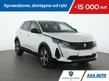 Peugeot 3008 II Crossover Facelifting  1.2 PureTech 130KM 2021 Peugeot 3008 1.2 PureTech, Salon Polska