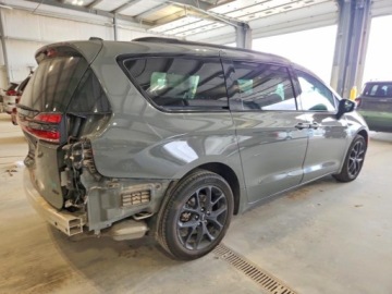 Chrysler Pacifica II 2023 Chrysler Pacifica S AWD, radar, kamery, ekrany 3.6 Benzyna 287KM, zdjęcie 4