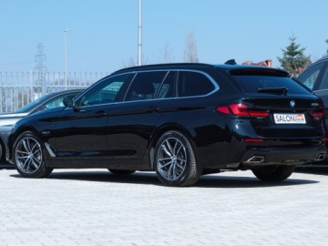 BMW Seria 5 G30-G31 Touring Plug-In 2.0 530e 292KM 2022 BMW 530e 292ps Panorama Hak ACC 4xKlima HiFi 18” Webasto Kamera Sam Parkuje, zdjęcie 36