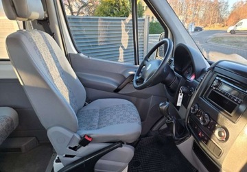 Volkswagen Crafter I Kombi 2.5 TDI 109KM 2010 Volkswagen Crafter Auto po duzym serwisie Nowy Rozrzad, Olej, filtry Zarej, zdjęcie 3