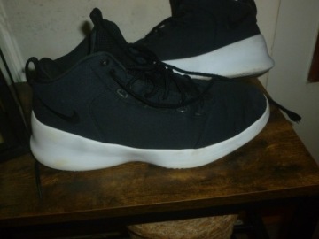 NIKE -R-42.5-IN-LB-27CM