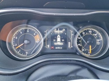 Jeep Cherokee V 2021 Jeep Cherokee 2021r., Latitude, od ubezpieczalni 2.4 Benzyna 180KM, zdjęcie 10