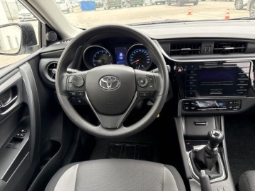 Toyota Corolla XI Sedan Facelifting 1,33 Dual VVT-i 99KM 2018 Toyota Auris 1.33 VVT-i Active II (2012-) 1.33 VVT, zdjęcie 8
