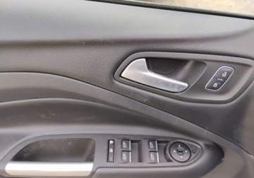 Ford Kuga III 2019 Ford Kuga 122019r 1.5 Benzyna.AUTOMAT. Uszkodzony przod. Poobijany. Jezdz, zdjęcie 9
