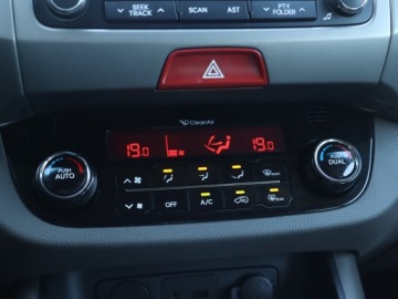 Kia Sportage III SUV 1.7 CRDi 116KM 2010 Kia Sportage 1.7 CRDi, Salon Polska, Serwis ASO, zdjęcie 17