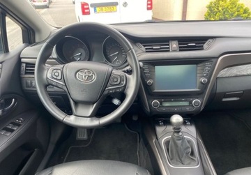 Toyota Avensis III Wagon Facelifting 2015 2.0 D-4D 143KM 2016 Toyota Avensis Toyota Avensis IIIKOMBI 2.0 Diesel 143KM, zdjęcie 10