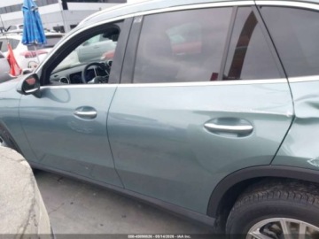 Mercedes GLC C254/X254 2025 Mercedes-Benz GLC 300 2025, 2.0L R4 255KM, auto odpala i jezdzi, od ubezpi, zdjęcie 6