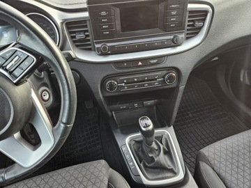 Kia Ceed III Kombi 1.6 CRDi 136KM 2021 Kia Cee&#039;d 1,6 diesel 136KM salon polska, zdjęcie 10