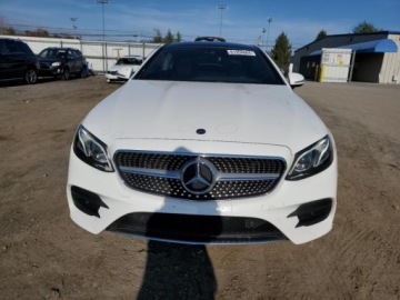 Mercedes Klasa E W213 2018 Mercedes-Benz Klasa E 400 4Matic 2018 3.0l 3.0 Benzyna 329KM, zdjęcie 5