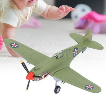 Модель истребителя из сплава в масштабе 1:72.