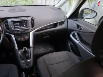 Opel Zafira C Tourer Facelifting 1.6 Turbo 200KM 2017 Opel Zafira 1.6 Turbo, Salon Polska, Serwis ASO, zdjęcie 7