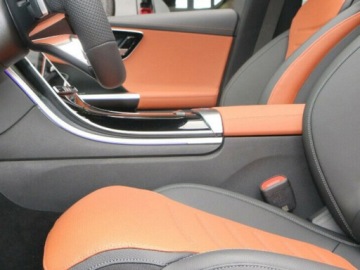 Mercedes Klasa C W206 Limuzyna 2.0 220d 200KM 2025 C Klasa 220 d 4-Matic AMG 2.0 (200KM) 2025, zdjęcie 6