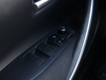 Toyota Corolla XII Sedan 1.8 Hybrid 122KM 2019 Toyota Corolla 1.8 Hybrid, Salon Polska, zdjęcie 15