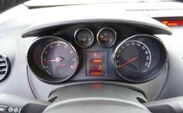 Opel Meriva II Mikrovan 1.4 Turbo ECOTEC 120KM 2011 Opel Meriva Bezwypadkowy Serwisowany 1-Wlasciciel Klimatyzacja 1.25 Benzyn, zdjęcie 27