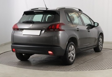 Peugeot 2008 I SUV Facelifting 1.2 PureTech 110KM 2019 Peugeot 2008 1.2 PureTech, Salon Polska, zdjęcie 4