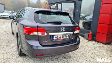 Toyota Avensis III Sedan Facelifting 2015 1.8 Valvematic 147KM 2015 Toyota Avensis 1.8BENZ manual Navi kamera climatronic 100 bezwypadek 1.8, zdjęcie 18