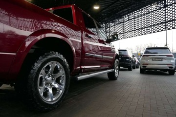 Dodge Ram IV 5.7 V8 390KM 2017 Dodge RAM Laramie1500V8HEMI5.7 Hak 390KM 4x4 Szyberdach Wentyl Alpine Navi, zdjęcie 37