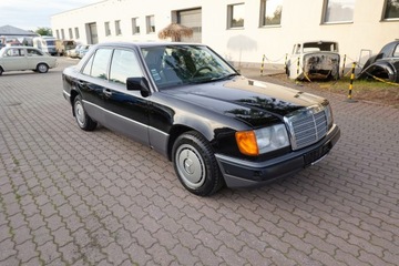 Mercedes W124 Sedan 2.0 D 75KM 1990