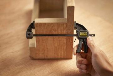 Струбцина столярная Stanley Auto 114мм 83231 Mini