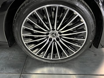 Mercedes Klasa E W214 Sedan 2.0 200 204KM 2024 MERCEDES-BENZ E Klasa 200 AMG Sedan 2.0 (204KM) 2024, zdjęcie 12