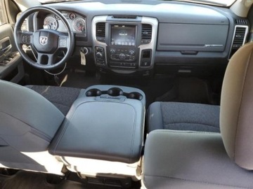  RAM 1500 2019r., Classic SLT, od ubezpieczalni 5.7 Benzyna 395KM, zdjęcie 7