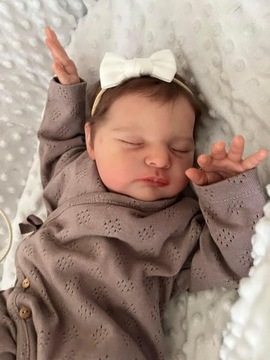 ŚPIĄCA LALKA REBORN JAK PRAWDZIWE NIEMOWLĘ 49 CM