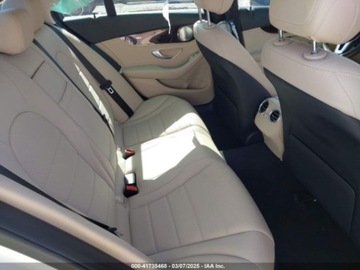 Mercedes Klasa C W206 2021 Mercedes-Benz Klasa C 2021r., C 300, od ubezpieczalni 2.0 Benzyna 255KM, zdjęcie 9
